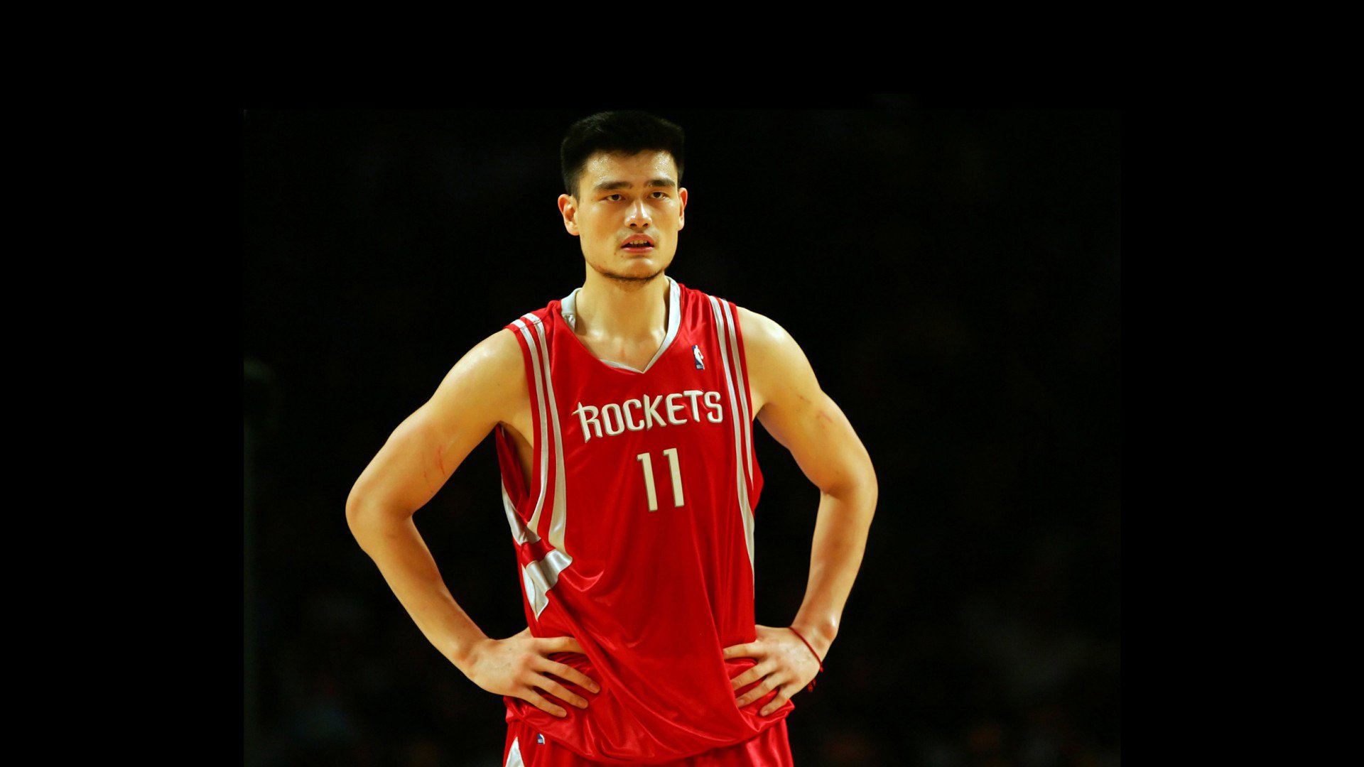 哈利伯顿爆发，快船全面压制上海队，NBA与CBA的差距究竟在哪里？